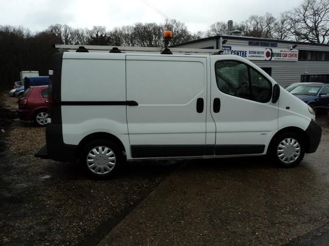 2006 Vauxhall Vivaro 1.9TD image 3