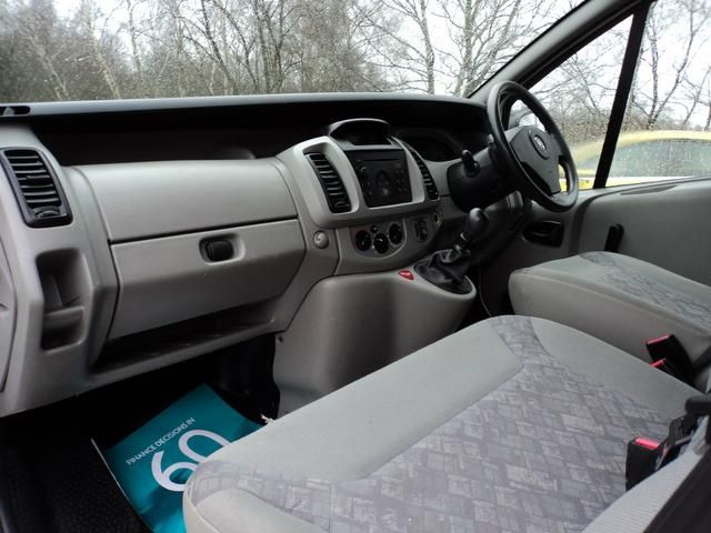 2006 Vauxhall Vivaro 1.9TD image 8