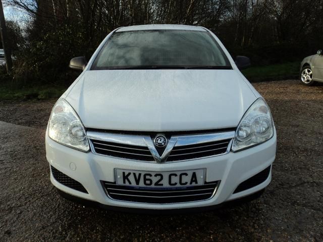 2012 Vauxhall Astravan 1.7CDTi Club image 2