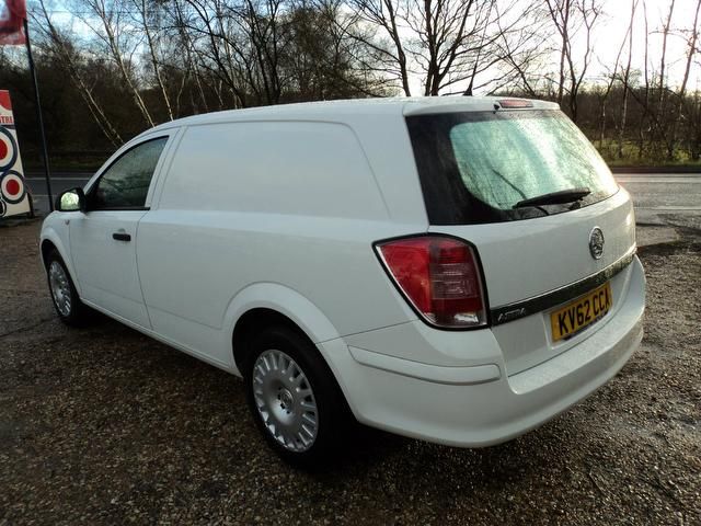 2012 Vauxhall Astravan 1.7CDTi Club image 4