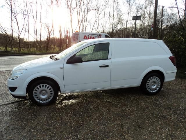 2012 Vauxhall Astravan 1.7CDTi Club image 5