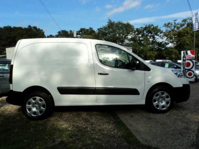 2013 Peugeot PARTNER 850 S L1 HDI 1.6 HDI image 3
