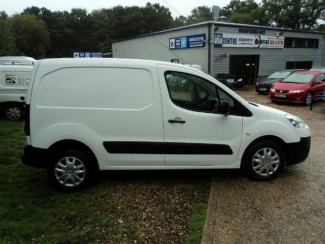 2013 Peugeot PARTNER 850 S L1 HDI 1.6 HDI image 3