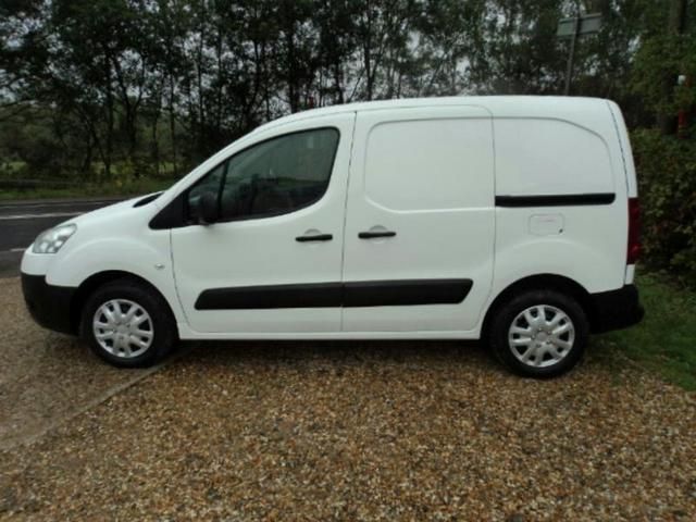 2013 Peugeot PARTNER 850 S L1 HDI 1.6 HDI image 4