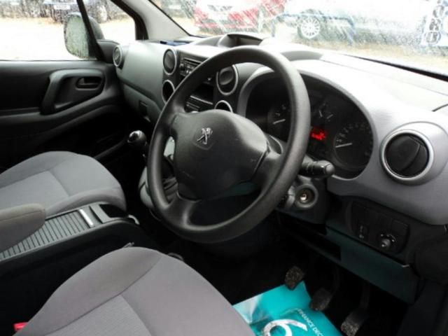 2013 Peugeot PARTNER 850 S L1 HDI 1.6 HDI image 6