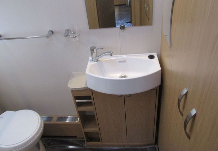 2014 Compass Omega 482 image 8