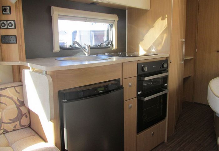 2012 Elddis Avante 540 image 5