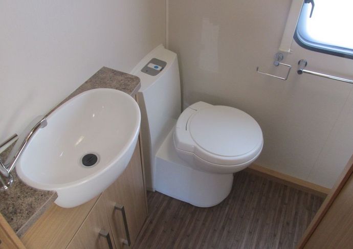 2012 Elddis Avante 540 image 9