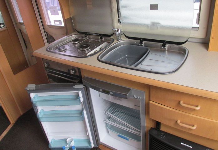 2010 Elddis Crusader Typhoon image 6
