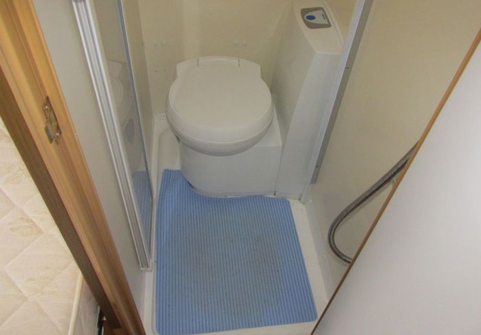 2010 Bailey Olympus 464 image 10