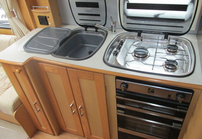 2007 Elddis Xscape 482 image 4