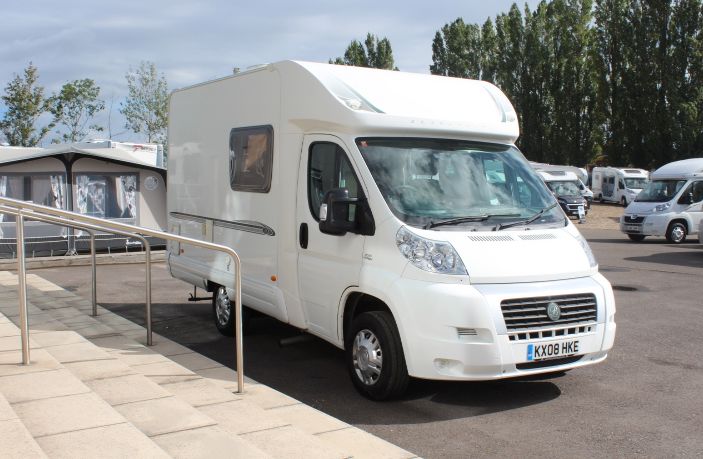 2008 Bessacarr E410 image 2