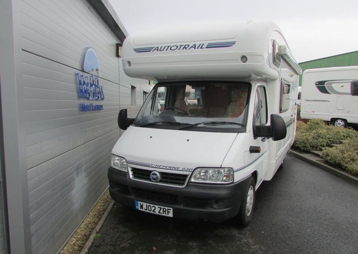 2002 Auto-Trail Cheyenne 630 LB image 2
