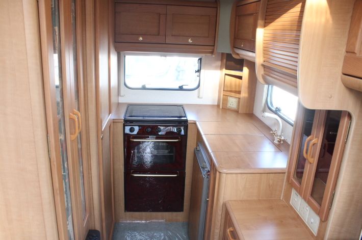 2000 Auto-Trail Tracker image 5