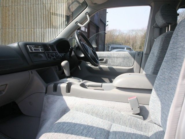 2002 MAZDA BONGO AUTO FREETOP image 8