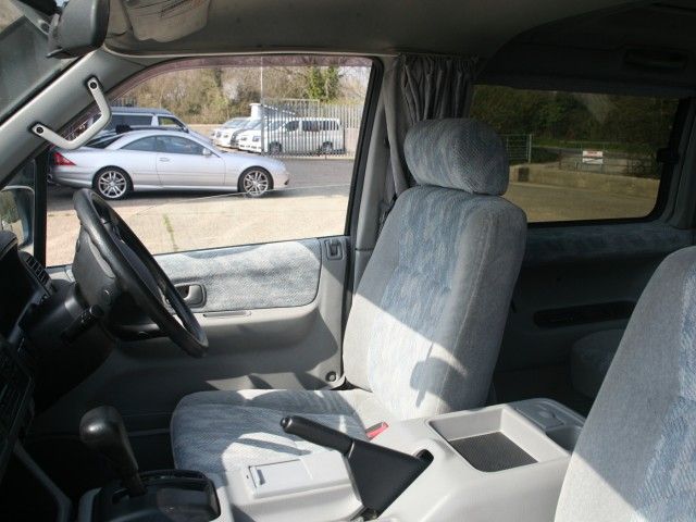 1997 MAZDA BONG0 V6 AUTOFREETOP image 6