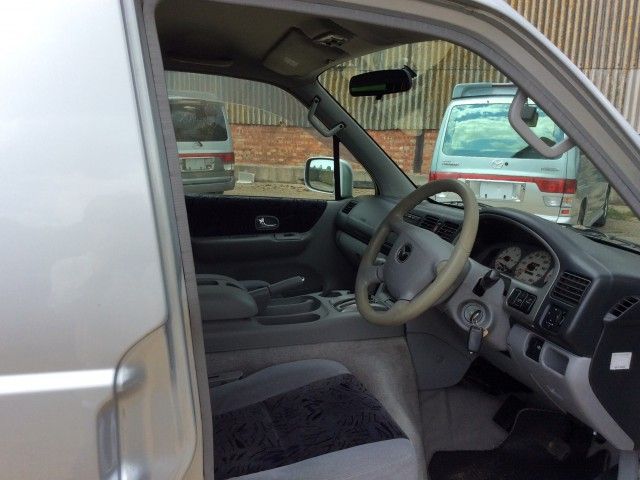 2002 Mazda Bongo TD image 8