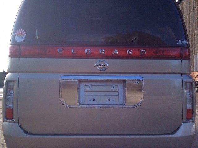 2002 Nissan Elgrand image 5