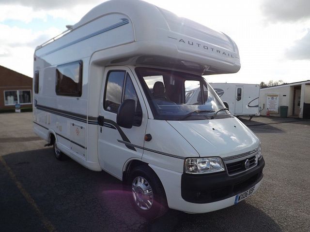 2006 Autotrail Apache 600 image 1
