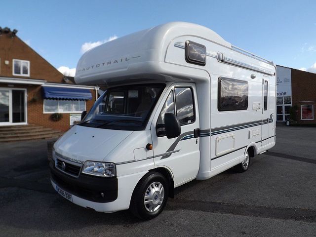 2006 Autotrail Apache 600 image 2