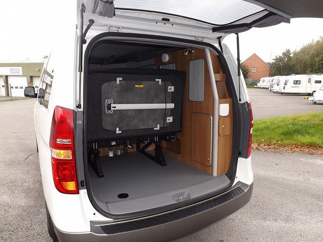 2012 Wheelhouse Hyundai I800 image 5