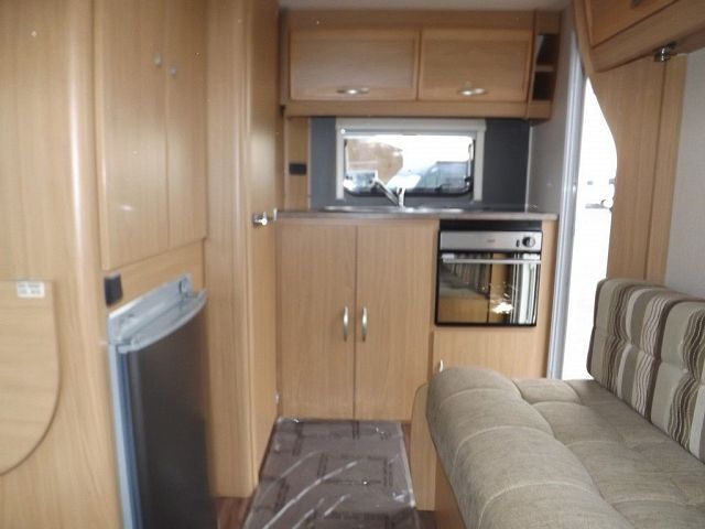 2012 Elddis Xplore 302 image 6