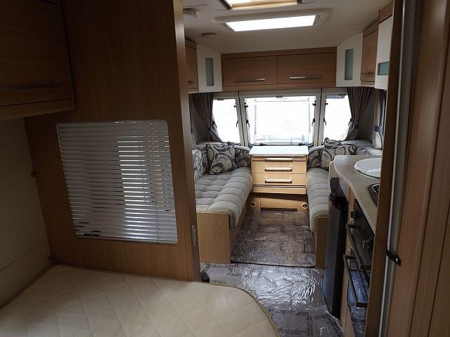 2012 Elddis Avante 540 image 8
