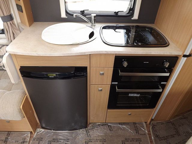 2012 Elddis Avante 540 image 10