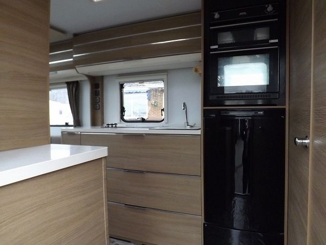 2014 Adria Adora Loire image 8