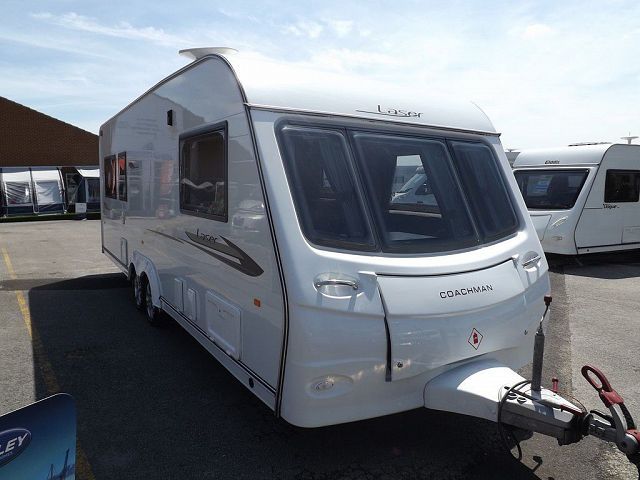 2010 Coachman Laser 655 image 3