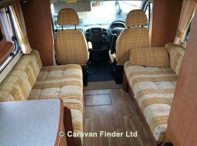 2004 Bessacarr E410 image 2