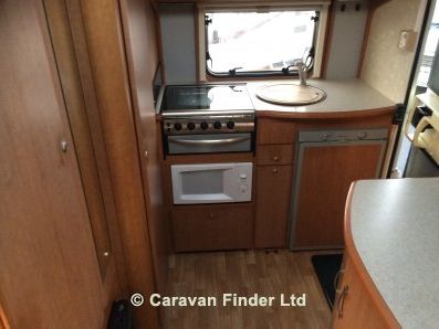 2004 Bessacarr E410 image 3