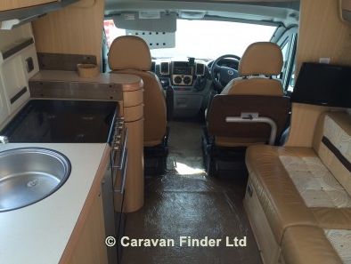 2009 Bessacarr E795 image 3