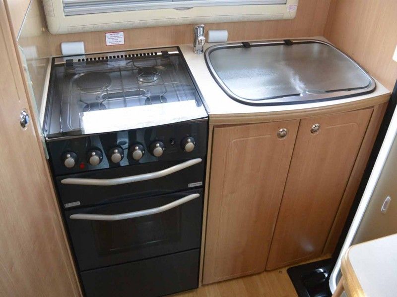 2005 Auto-sleeper Nuevo ES image 7