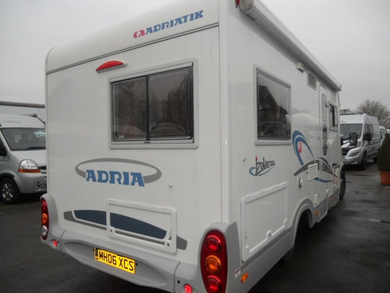 2006 Adria Coral S687 SP image 2