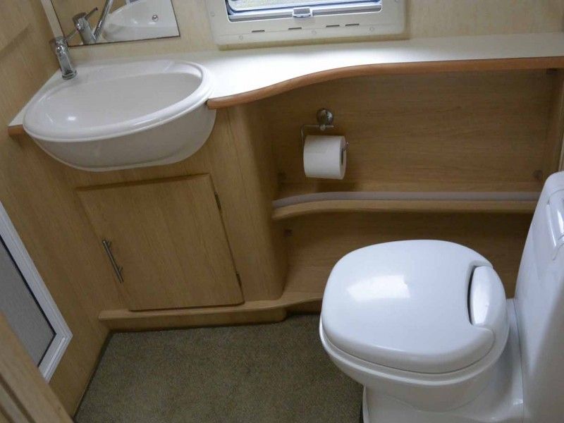 2006 Coachman Pastiche 470 image 6