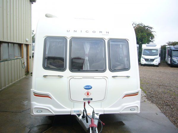 2010 BAILEY Unicorn Valencia image 3