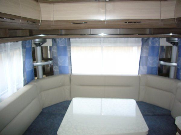 2014 HOBBY Deluxe 460 Ufe image 5