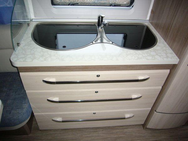 2014 HOBBY Deluxe 460 Ufe image 9