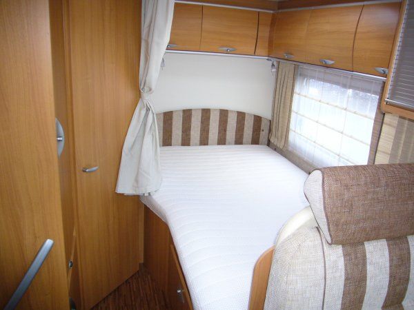 2010 Burstner Nexxo T569 image 2