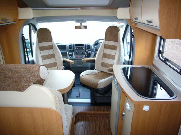 2010 Burstner Nexxo T569 image 4