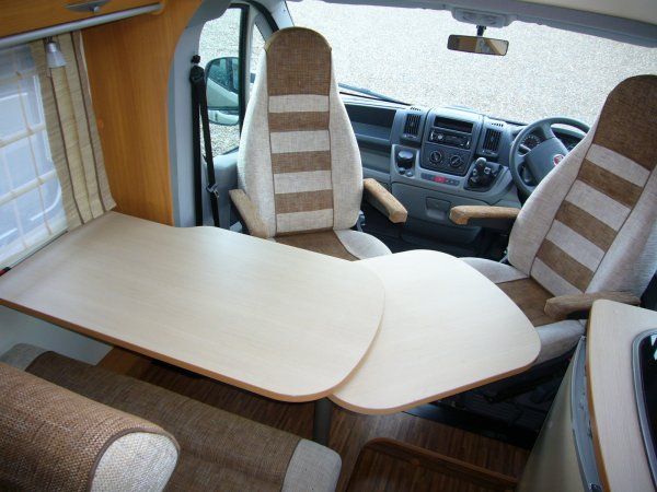 2010 Burstner Nexxo T569 image 7