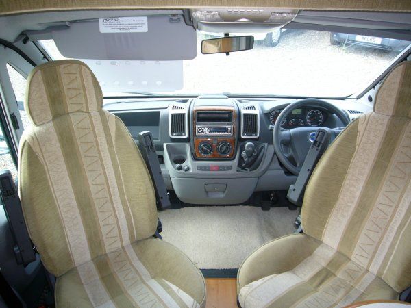 2007 Autotrail Cheyenne 660 Se image 6