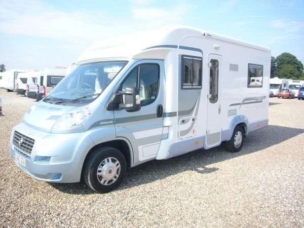 2011 Autotrail Excel 670B image 1