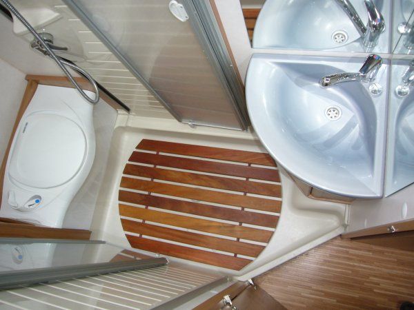 2008 Burstner Nexxo T660 image 8