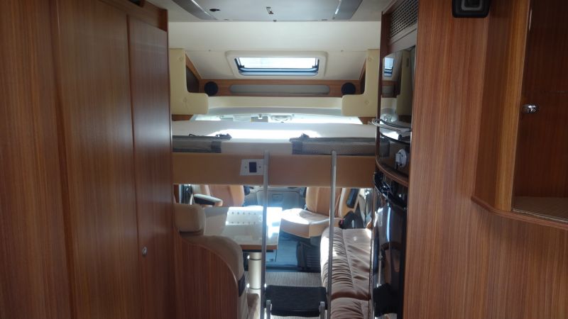 2011 Burstner Ixeo Time 645 image 11