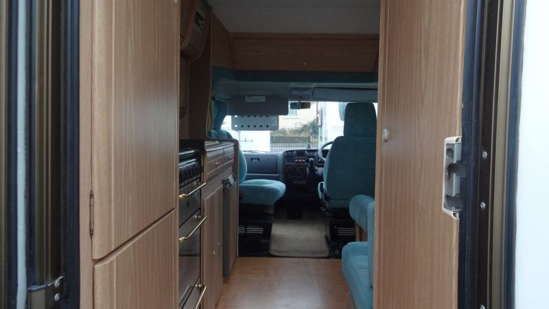 2000 Auto-cruise Vista image 4