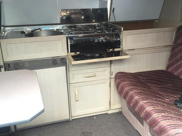 1993 Holds Worth Villa Xl Pop Top 1.9 image 5