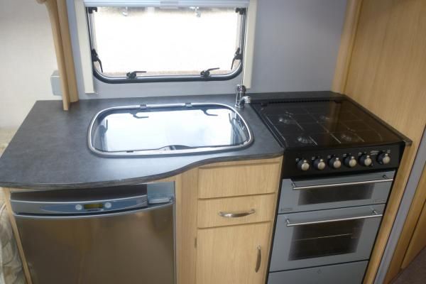 2010 Coachman Amara 560/4 image 10