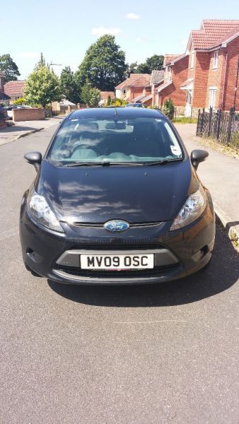 2009 Ford Fiesta image 1